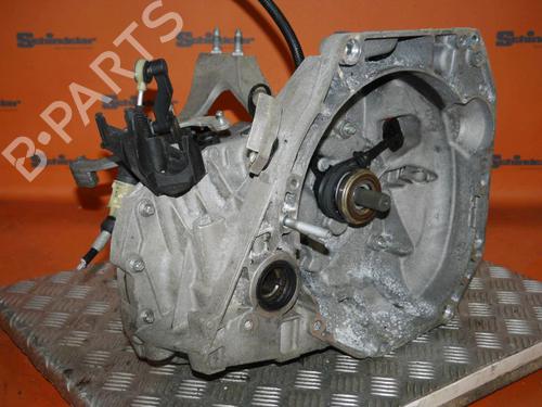 Getriebe für DACIA SANDERO II TCe 90 (B8M1, B8MA, B8AC) (90 hp) 33151871