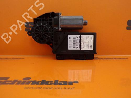 Vindusheismekanisme høyre foran AUDI A4 B7 (8EC) 2.0 (130 hp) 32830112