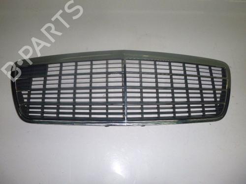 Used Grille MERCEDES-BENZ E-CLASS (W210) E 320 (210.065) (224 hp) 24385630