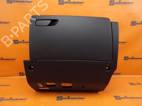 Porta-luvas AUDI A3 (8V1, 8VK) 1.6 TDI (110 hp) 32643709