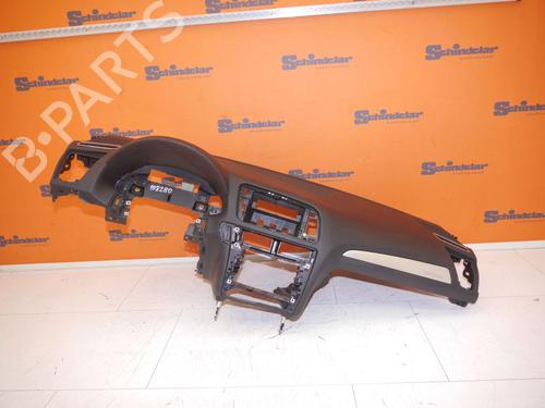 Instrumentbord AUDI Q5 (8RB) 3.0 TDI quattro (240 hp) 32831430