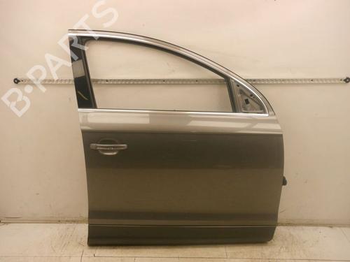 Used Right front door Right front door 33158180 33158180