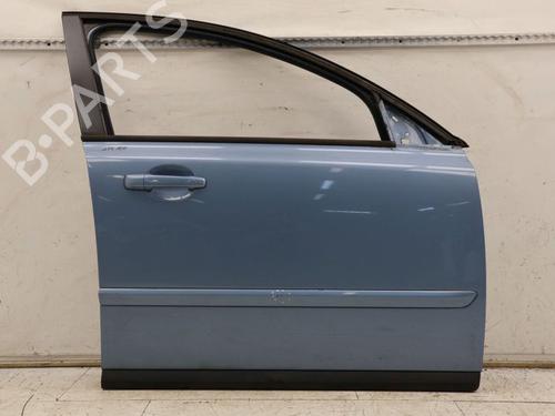 right-front-door-volvo-v50-545-2003-2004-2005-2006-2007-2008-2009-2010-2011-2012-39893679 main image