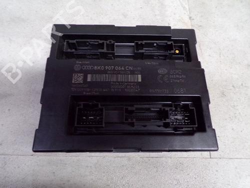 Used Comfort control module AUDI A4 B8 Avant (8K5) 2.0 TDI (143 hp) 32639761