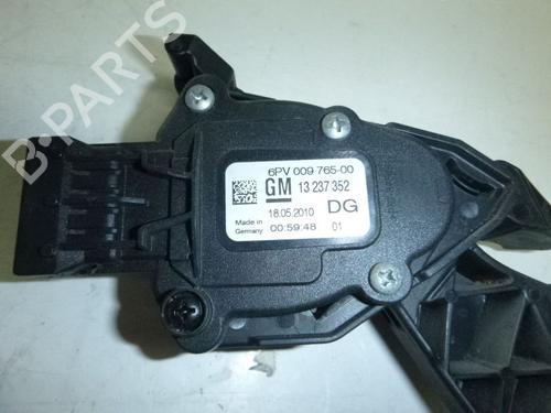 Pedal OPEL INSIGNIA A (G09) 2.0 CDTI (68) | BP32638425I4