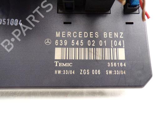 Fuse box MERCEDES-BENZ VITO Bus (W639) 109 CDI (639.701, 639.703, 639.705) | BP32651673E1