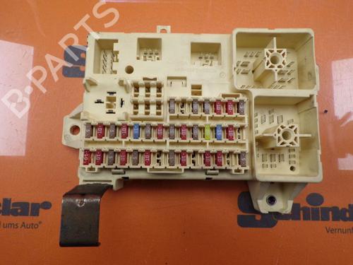 Used Fuse box JAGUAR S-TYPE II (X200) 2.7 D (207 hp) 32645454