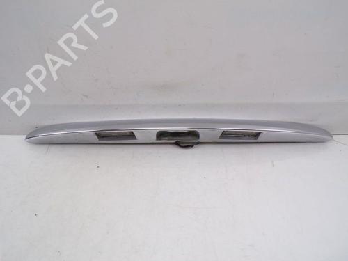 Used Tailgate handle Tailgate handle LANCIA YPSILON (843_) 1.4 16V (843.AXC11, 843.AXC1B, 843.AXC1A) (95 hp) 33892467 33892467