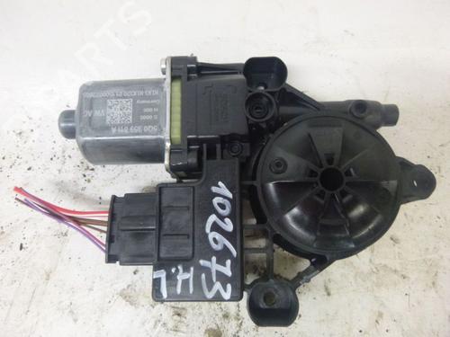 left-rear-window-motor-skoda-octavia-iii-combi-5e5-5e6-2012-2013-2014-2015-2016-2017-2018-2019-2020-32635904 main image