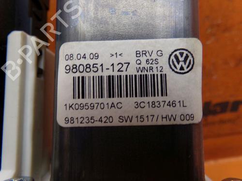 Left front window motor VW PASSAT B6 Variant (3C5) 2.0 TDI 16V | BP32649089E21