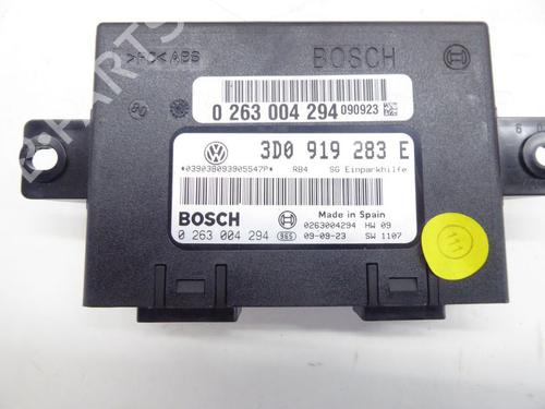 control-unit-vw-phaeton-3d1-3d2-3d3-3d4-3d6-3d7-3d8-3d9-2002-2003-2004-2005-2006-2007-2008-2009-2010-2011-2012-2013-2014-2015-2016-32827630 main image