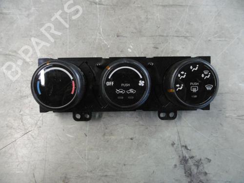 AC Styreenhet / Manøvreringsenhet SUZUKI GRAND VITARA I (FT, HT) 2.5 V6 24V 4x4 (SQ625) (158 hp) 24379729
