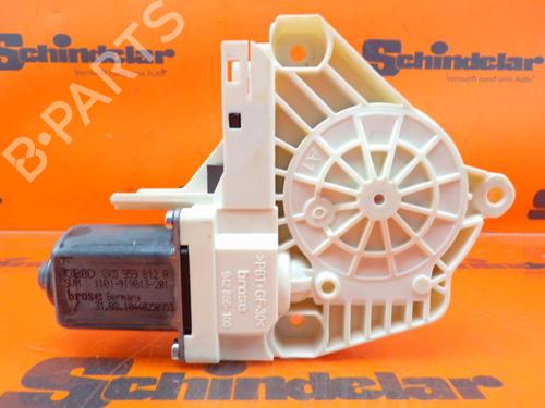Used Right rear window motor AUDI Q5 (8RB) 3.0 TDI quattro (240 hp) 24392224