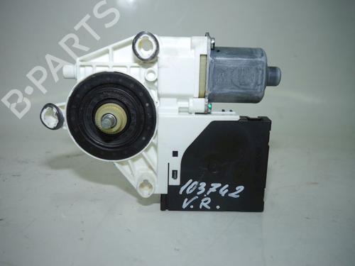 Used Right front window motor VW GOLF V Variant (1K5) 1.9 TDI (105 hp) 32637002
