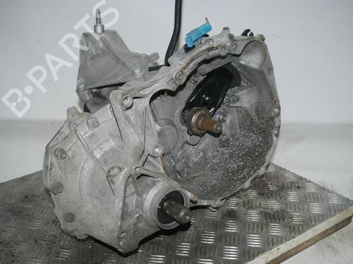 Getriebe für RENAULT TWINGO II (CN0_) 1.2 (CN0D) (58 hp) 32841662