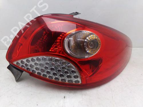 Piloto trasero derecho PEUGEOT 206+ (2L_, 2M_) 1.1 (60 hp) 30047483