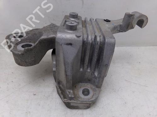 Used Engine mount Engine mount JEEP CHEROKEE (KL) 2.2 CRD 4x4 (200 hp) 33155472 33155472