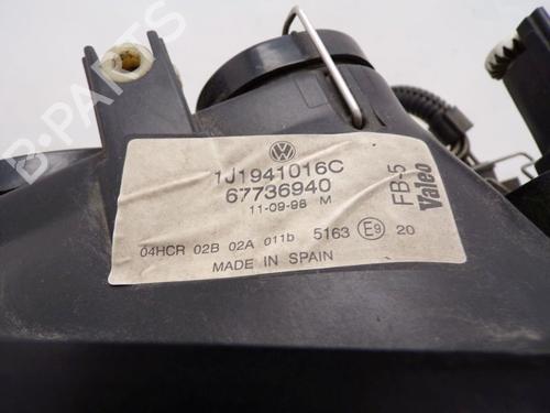 Right headlight VW GOLF IV (1J1) 1.6 | BP29644692C29 