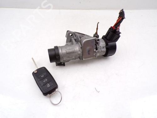 Used Ignition barrel VW POLO V (6R1, 6C1) 1.2 TSI (90 hp) 32841046