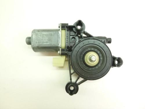 Rudehejsemotor forskærm venstre AUDI A3 (8V1, 8VK) 1.6 TDI (105 hp) 24388327