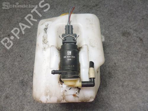 Used Windscreen washer tank Windscreen washer tank OPEL CORSA C (X01) 1.0 (F08, F68) (60 hp) 33138338 33138338