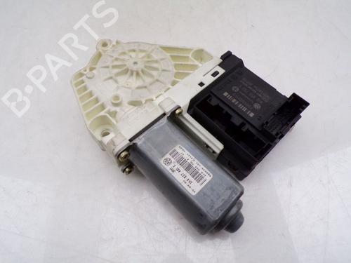 Used Left front window motor Left front window motor VW GOLF V (1K1) 1.4 16V (75 hp) 33298509 33298509