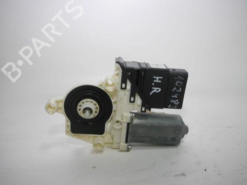 Used Right rear window motor VW GOLF IV Variant (1J5) 1.4 16V (75 hp) 32635758