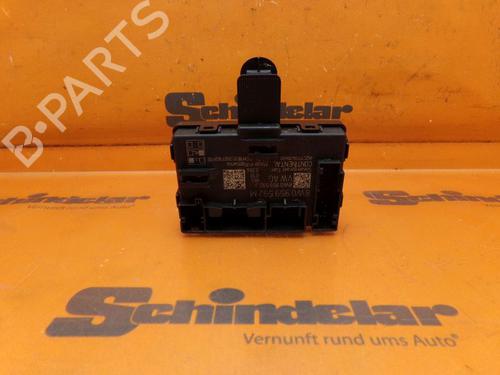 Used Electronic module Electronic module AUDI A5 (F53, F5P) 45 TDI quattro (231 hp) 33151468 33151468