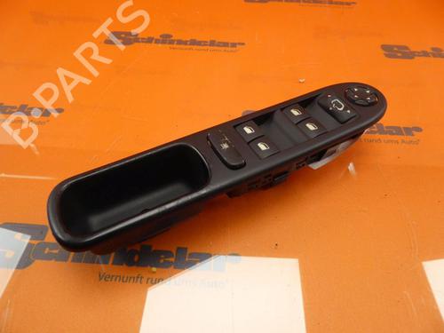 Used Switch RENAULT CLIO III (BR0/1, CR0/1) 1.2 16V (BR02, BR0J, BR11, CR02, CR0J, CR11) (75 hp) 24390358