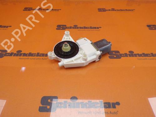 Right front window motor MERCEDES-BENZ C-CLASS (W204) C 200 Kompressor (204.041) | BP24392912E20 