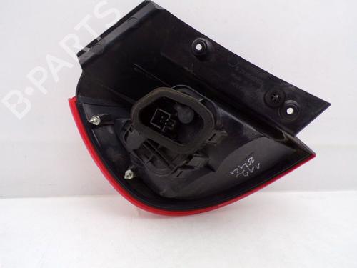 Right taillight MITSUBISHI COLT VI (Z3_A, Z2_A) 1.3 (Z21A) | BP32276660C35