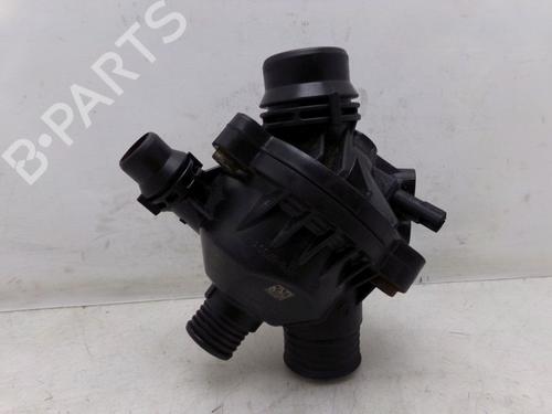 Used Thermostat housing BMW 5 Touring (E61) 525 xi (218 hp) 32838976
