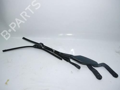 Used Front windshield wiper arm MERCEDES-BENZ E-CLASS (W211) E 240 (211.061) (177 hp) 24380696