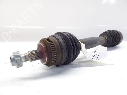 Drivaksel fortil venstre MERCEDES-BENZ A-CLASS (W168) A 140 (168.031, 168.131) (82 hp) 33143008