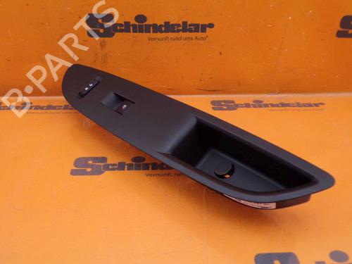 switch-opel-mokka-mokka-x-j13-2012-2013-2014-2015-2016-2017-2018-2019-32836097 main image