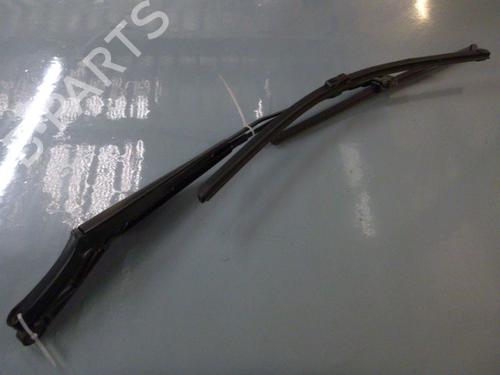 Used Front windshield wiper arm Front windshield wiper arm 33138739 33138739