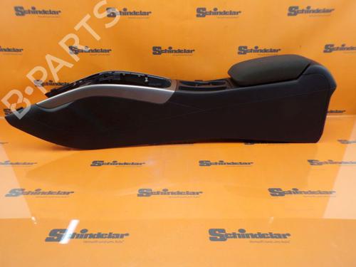 Console centrale AUDI A5 Sportback (8TA) 2.0 TDI (150 hp) 32644073