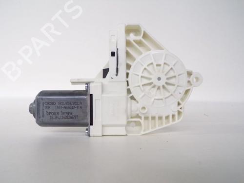 right-front-window-motor-audi-a4-b8-8k2-2007-2008-2009-2010-2011-2012-2013-2014-2015-2016-2017-32640567 main image