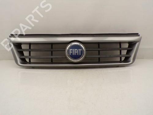 Calandre FIAT DUCATO Bus (244_) 2.3 JTD (110 hp) 31366687