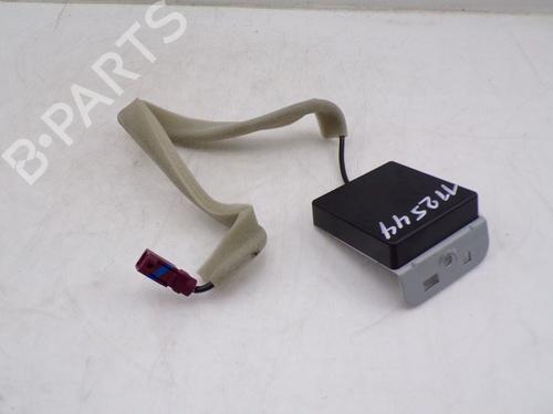 Módulo eletrónico RENAULT ARKANA I (LCM_, LDN_) 1.3 TCe 140 (LDN0) (140 hp) 32840113