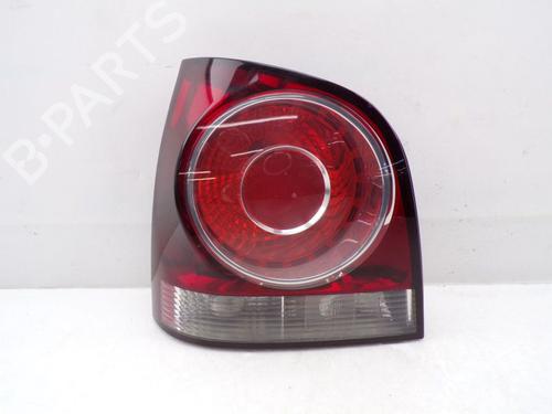 Farolim esquerdo Farolim esquerdo VW POLO IV (9N_, 9A_) 1.4 16V (80 hp) 34201564 34201564