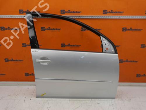 Used Right front door VW GOLF V (1K1) 1.4 16V (80 hp) 25017041