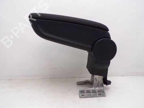 Used Armrest / Center console AUDI A1 Sportback (8XA, 8XF) 1.0 TFSI (95 hp) 30366419