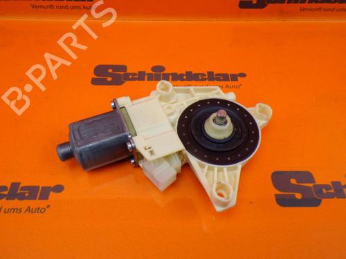 Used Left front window motor Left front window motor MERCEDES-BENZ B-CLASS Sports Tourer (W246, W242) B 220 CDI / d (246.203) (170 hp) 33146145 33146145