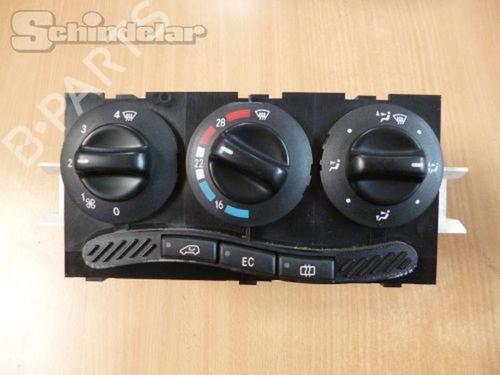Used Climate control MERCEDES-BENZ A-CLASS (W168) A 160 (168.033, 168.133) (102 hp) 23507057