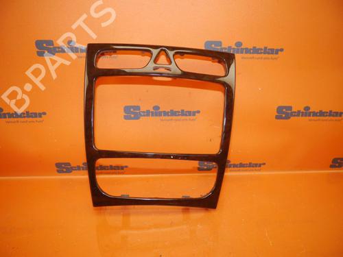 Console central MERCEDES-BENZ C-CLASS T-Model (S203) C 200 Kompressor (203.245) (163 hp) 33145788