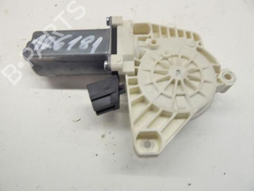 Used Left front window motor Left front window motor MERCEDES-BENZ A-CLASS (W169) A 180 CDI (169.007, 169.307) (109 hp) 33144287 33144287