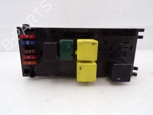 Used Fuse box Fuse box MERCEDES-BENZ CLK (C208) CLK 200 (208.335) (136 hp) 33560679 33560679