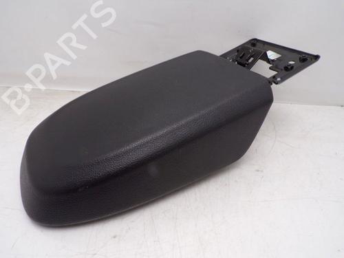 Used Armrest / Center console FORD KUGA I 2.0 TDCi (136 hp) 32650284