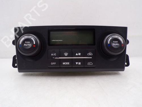 Used Climate control KIA SORENTO I (JC) 2.5 CRDi (170 hp) 32840695